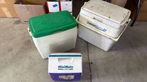 lot 3056 image: 2 Coleman and Igloo coolers