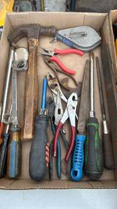 lot 3210 image: Hammer, pliers, file and screw drivers