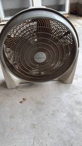 lot 3226 image: Aerospeed fan