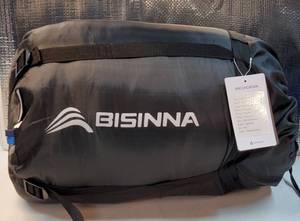 lot 17103 image: Sleeping Bag, Envelope Right, Warm and Washable for Adults, Kids, Women, Mens Outdoors Camping, Hiking, Mountaineering. - Retail $40