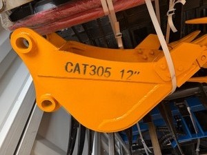 lot 6143 image: Unused CAPTOK CAT305 Excavator Bucket 12 in (CK-BK)
