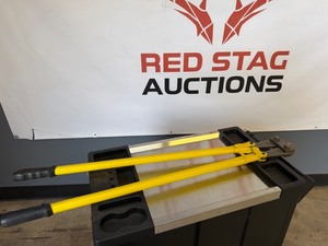 lot 6386 image: Unused ZJG Heavy Duty Bolt Cutters 48 in