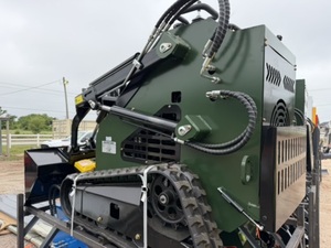 lot 6346 image: Unused ZJG Mini Skid Steer Loader (ZJG-380)