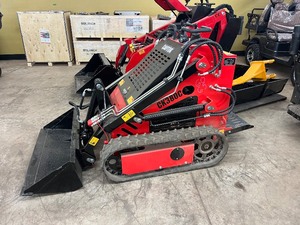 lot 6065 image: Unused CAPTOK Skid Steer Loader (CK380)