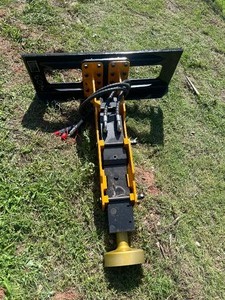 lot 6095 image: Unused CAPTOK Skid Steer Pile Hammer (CK-D680)