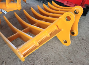 lot 6139 image: Unused CAPTOK CAT 305 Dense-Teeth Rake 44 in
