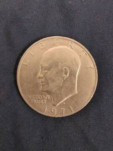 lot 61521 image: 1971 U.S. Eisenhower dollar coin - Mint D