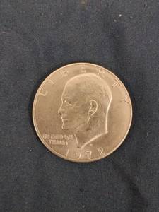 lot 61527 image: 1972 U.S. Eisenhower dollar coin - Mint D