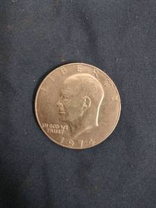 lot 61530 image: 1974 U.S. Eisenhower dollar coin