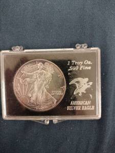 lot 61556 image: 1997 American Silver Eagle coin