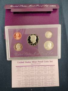 lot 61616 image: 1989 United States Proof Set