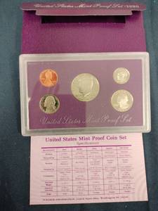 lot 61617 image: 1990 United States Proof Set