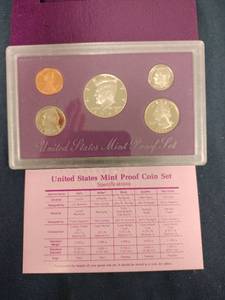 lot 61619 image: 1992 United States Proof Set