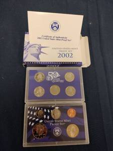 lot 61628 image: 2002 50 State Quarters United States Mint Proof Set