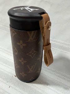 lot 25122 image: LVL 5 Replica Louis Vuitton Monologue Thermos