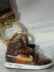 lot 25125 image: LVL 5 Replica Louis Vuitton Monogram Sneaker Keychain