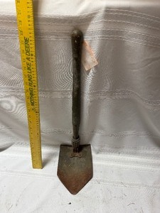 lot 26762 image: Vintage Shovel