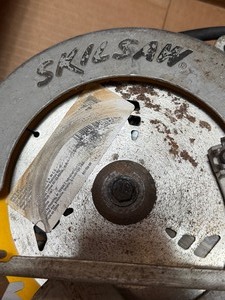 lot 26763 image: Electric Skil Saw