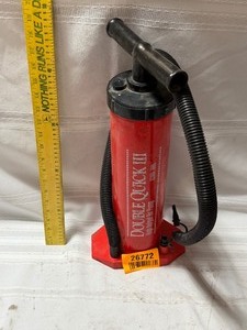 lot 26772 image: Double Quick III Hand Air Pump
