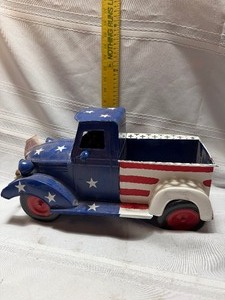 lot 26706 image: Vintage Truck American Flag Design