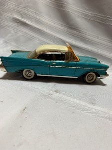 lot 26707 image: 57 Chevy Bel Air Model Car