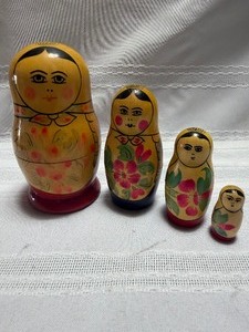 lot 26693 image: Russian Doll Set
