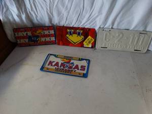 lot 41191 image: KU Vintage Metal Plates