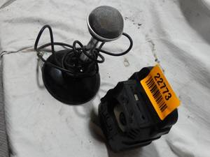lot 22773 image: Portable Microphone & Speaker