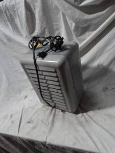 lot 22787 image: Vintage Titan Heater