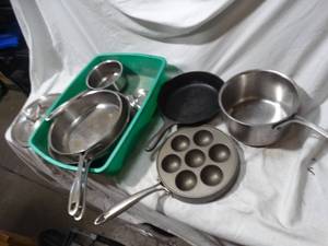 lot 22794 image: Lot of Misc. Kitchen Pans