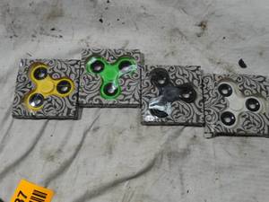 lot 26637 image: 4 New Fidget Spinners