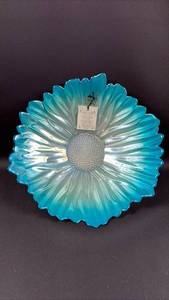 lot 61 image: Akcam Turkish Art Glass Sunflower Bowl 11 inch Diameter