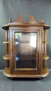 lot 69 image: Gorgeous 23 Inch Tall Curio Cupboard 19 Inches Wide