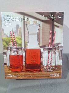 lot 111 image: NIB Le Regalo 5 Piece Mason Jar Set with Carafe and Straws