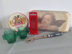 lot 119 image: Treasure Lot
