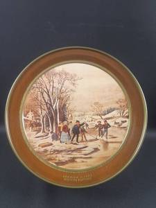 lot 1 image: Currier & Ives Winter Pastime Decorative Tin