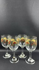 lot 44 image: (4) Paisley and Flower Motif Stemmed Glasses in Harvest Colors