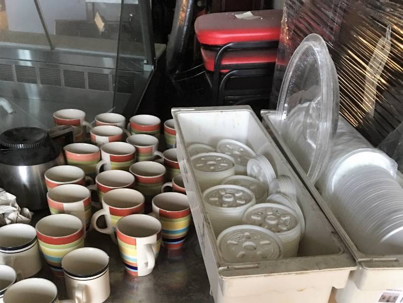 lot 5127 image: Large Lot of Coffee Cups To-Go Cups w Lids and Carafe