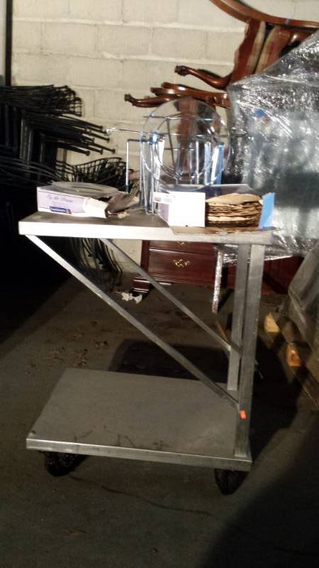 lot 5109 image: Rolling SS Cart  Metal HoldersTwo Boxes(12ea) Clear Glass Dessert Luminarc Plates