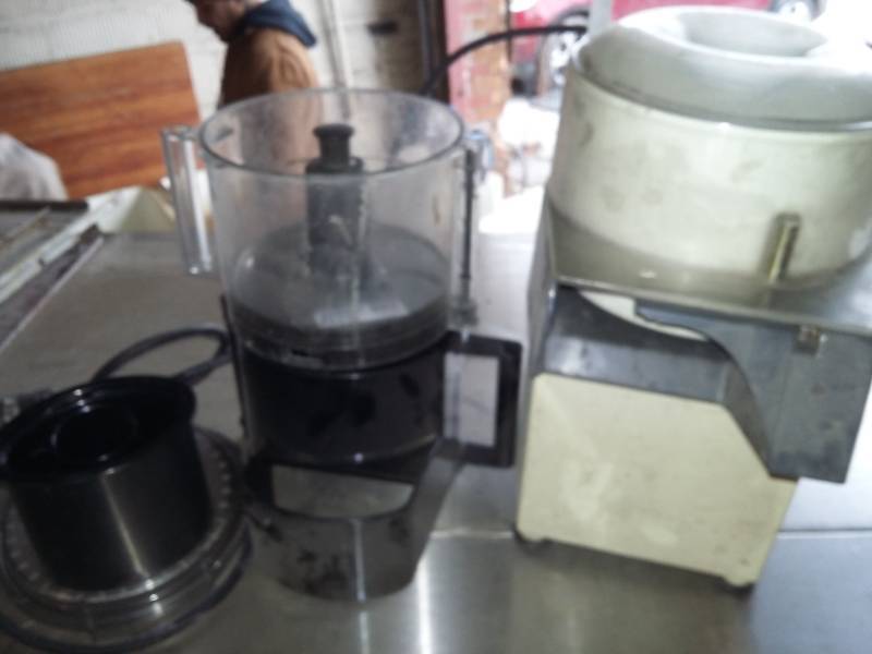 lot 5129 image: Dito Multi Green Food Processor
