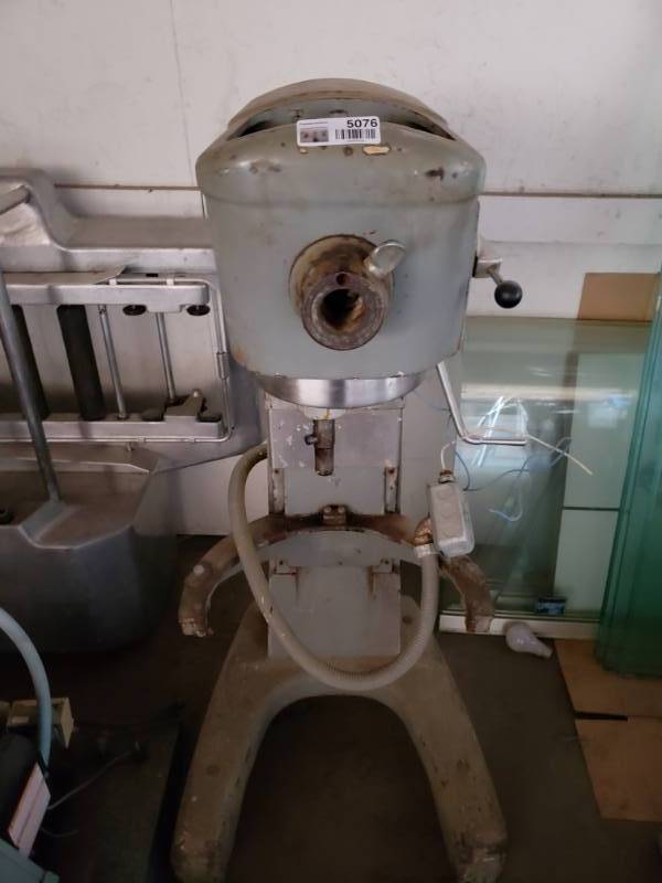lot 5076 image: Hobart D-300 Floor Standing Mixer Needs to be Re-Wired