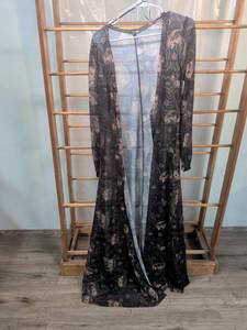 lot 5 image: Fashion Nova Money Print Mesh Maxi Duster