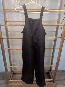 lot 7 image: Cherokee Black Insulated Snow Bib Overalls Size M (810)