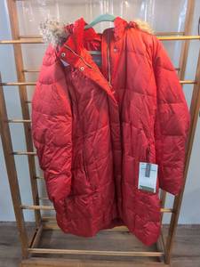 lot 58 image: Eddie Bauer Womens Lodge Down Parka 2X Red