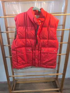 lot 61 image: Eddie Bauer Mens XL Red Goose Down Puffer Vest