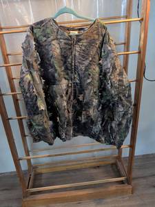 lot 74 image: Duxbak Realtree Hardwoods 3D Leafy Ghillie Hunting Jacket 2XL
