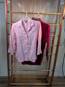 lot 101 image: Lauren Ralph Lauren Pink Linen Shirt & Arrow Red Dress Shirt Bundle