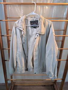 lot 119 image: Pacific Trail Quality Outdoor Wear Khaki Jacket XL