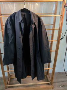 lot 135 image: US Military Issue Mens Enlisted Raincoat Size Medium 38-40R