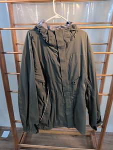 lot 150 image: Columbia Sportswear Convert Boardwear Omni-Tech Waterproof Jacket Mens XXL Olive Green